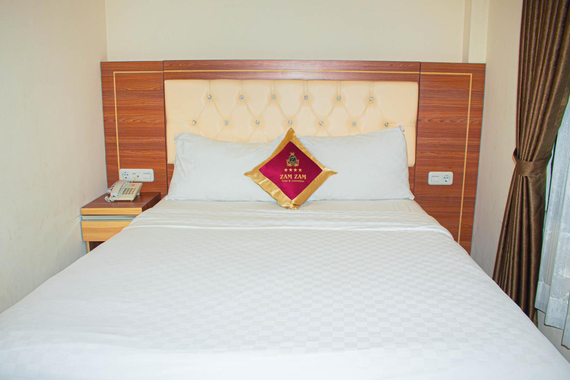 Zamzam Hotel And Resort Batu  Exterior foto