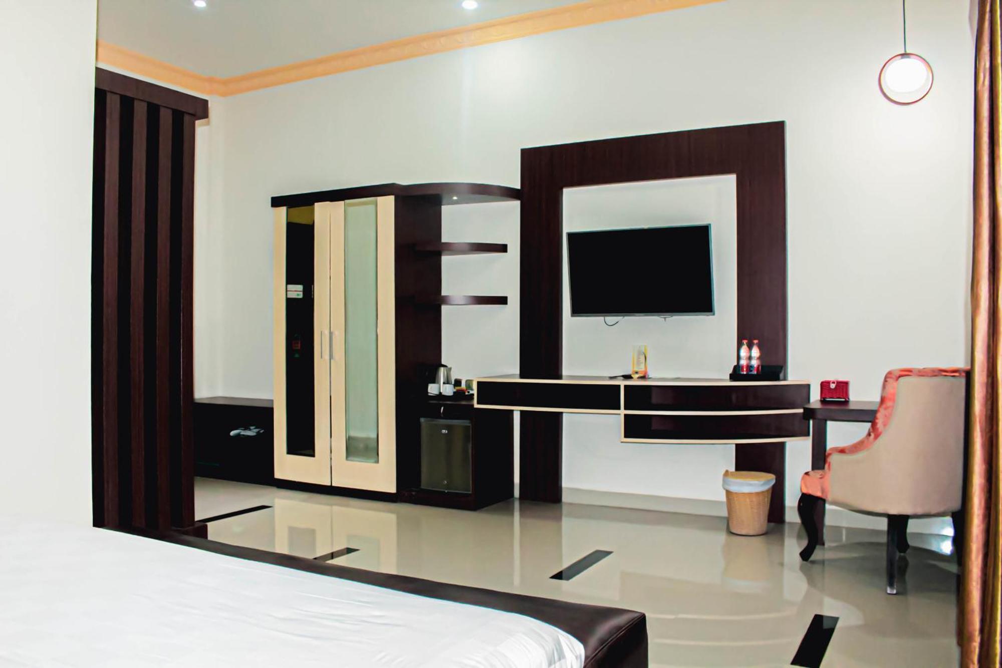 Zamzam Hotel And Resort Batu  Exterior foto