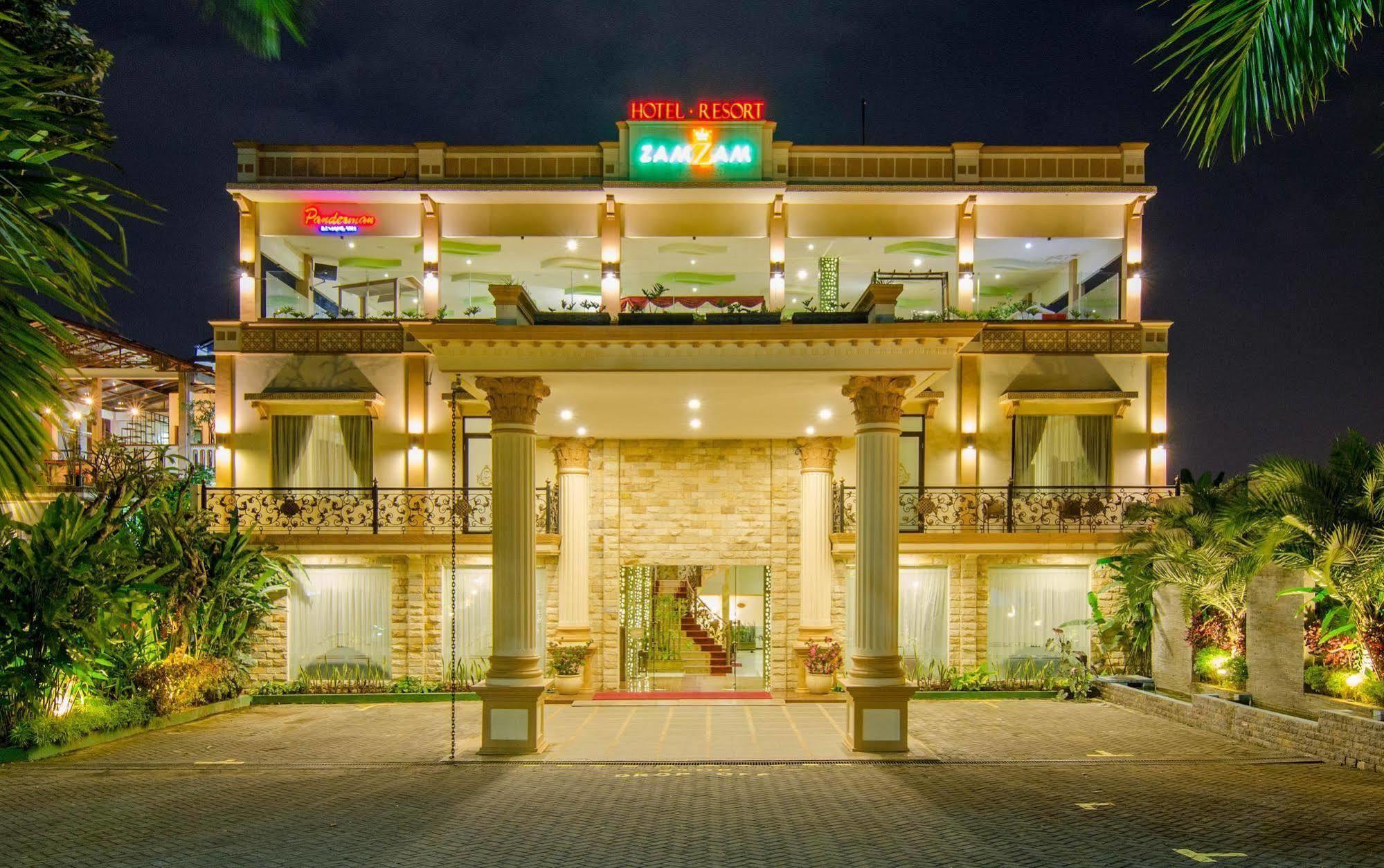 Zamzam Hotel And Resort Batu  Exterior foto